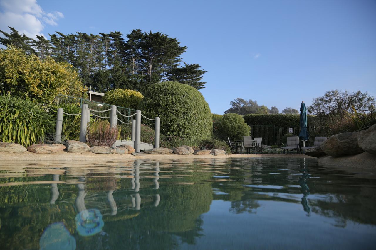 Gipsy Point Lakeside Hotel Exterior photo